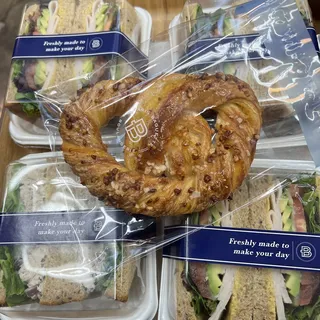 Turkey Avocado Sandwich