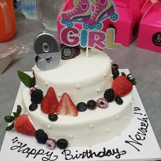 Strawberry Soft Cream Cake Slice