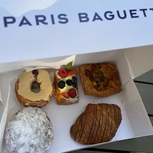 donuts, food, dough desserts