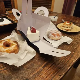 Prettier at the Paris Baguette, but all so yummy! The one on the plate is the mille feuille from Cosetta's. A little too sweet for me.