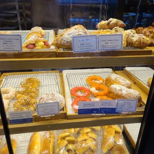 Mochi donuts and other pastries - 4/2024