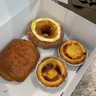 Croissant Donut Pain au Chocolat 2 Pastel De Nata