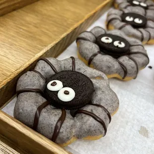 Oreo donut