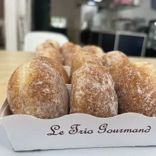 donuts, dough desserts, food