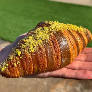 Pistachio Croissant