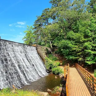 Gentle 3/4 mile trail around Lake Placid: dam at end of lake