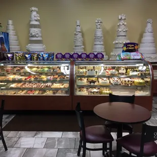 Nice sitting area, and gosh, are they ever stocked!!!