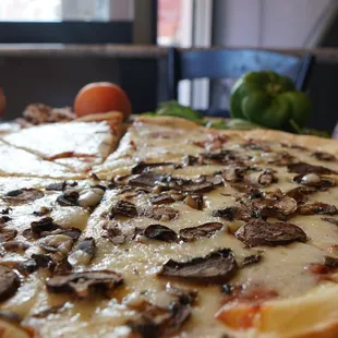 CHEESE AND MUSHROOM