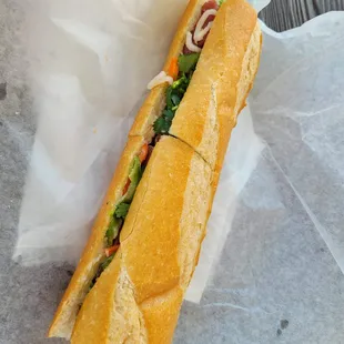 Nem Nuong Banh Mi