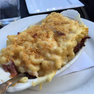 The Baked Mac & Cheese