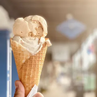 Waffle Cone w/ Salted Caramel &amp; Lavender London Fog. @phidingthefam