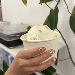 Wedding cake and lavender London fog double scoop (please excuse my friends chicken feet hands)