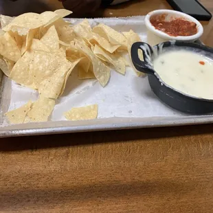 Salsa and quest with chips