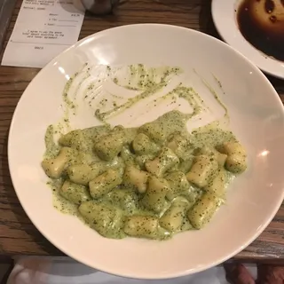 Gnocchi Pesto