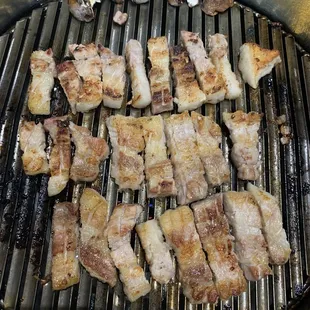 Grilled pork belly with mushrooms