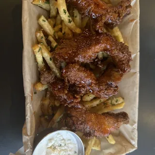 Honey Sriracha Tender Basket