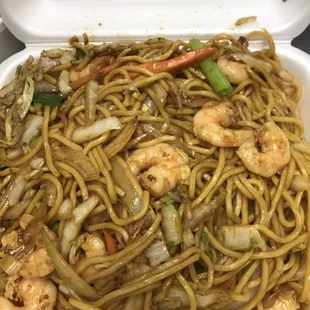 Shrimp lomein