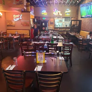 Nice dining room with booths if you like them