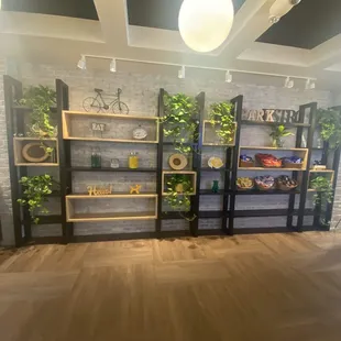 I. Love. The. Decor.