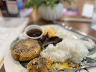 Dos Hermanos Kitchen