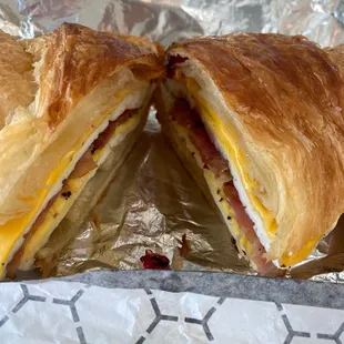 a sandwich cut in half