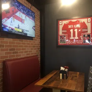 Awesome space to watch games. Seating on the sides almost have their own personal televisions to enjoy the games!