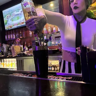 Tip your bartenders!