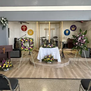 The wreaths, spreads, and baskets!! Just wow. Thank you.