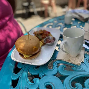 Egg Sanwich with ham and cheese