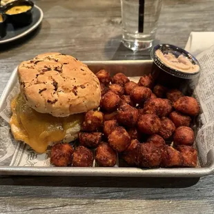 Jam on bacon burger w/ onion bun &amp; Sweet Tots