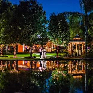 Nite time romance on the lake!
