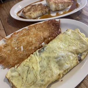 Smoked sausage omelet with a grilled biscuit