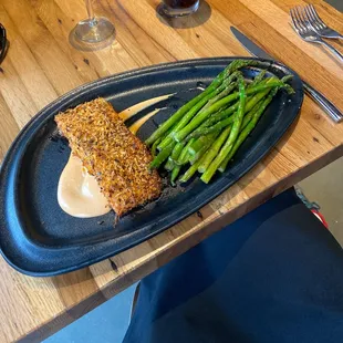 Coconut crusted salmon with asparagus