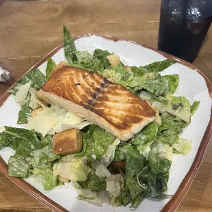 Cesare salad with salmon