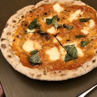 Margarita pizza
