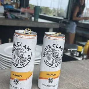White claws