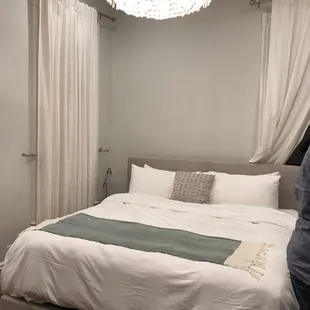 Chana room - incredibly comfortable (and spacious) bed