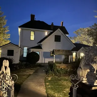 Park Victorian entrance