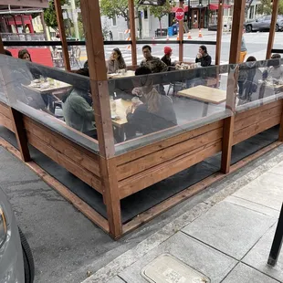 Was told that the tables outside were reserved for 4 people, almost everyone is party of 2 or 3.