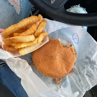 BBQ sandwich with Fries!