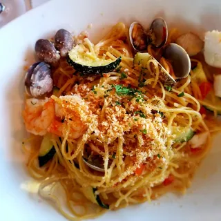 Seafood Linguine