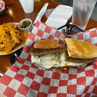 a sandwich and a side of macaroni and cheese