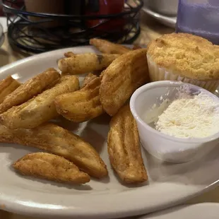 Steak fries and cornbread muffin