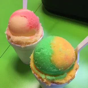 Strawberry lemon/peach and lime/orange cream so good. Yum!