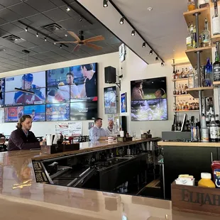 Lots of screens for sports addicts.