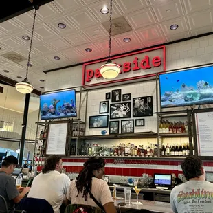 sushi and sashimi, interior