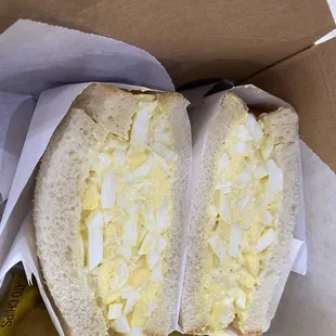 Egg salad sandwich