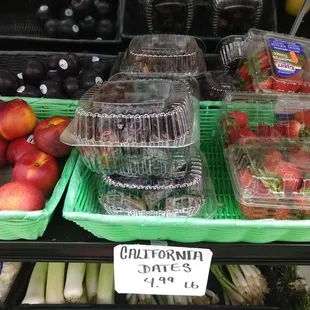 The very best dates I've eaten this season, and look at the price!