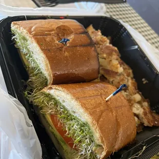 #19 California Sandwich with house made potatoes