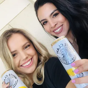 Beertenders Masha &amp; Jessica